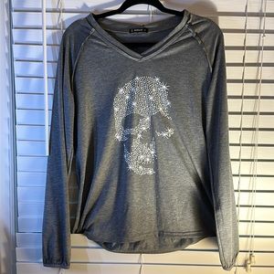 NWOT SHEILAY Gray Skull Long sleeve Tee Sz L 🌺Bundle & Save🌺
